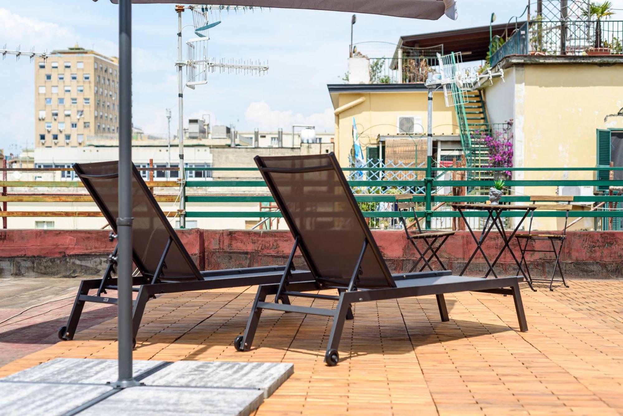 Amazing And Penthouse With Terraces In The Heart Of * Napels