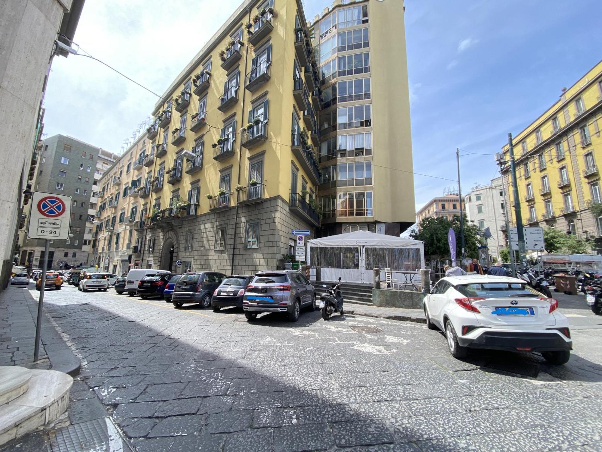 Apartamento Amazing And Penthouse With Terraces In The Heart Of Nápoles